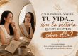 Mujer frente a un espejo reflexionando sobre la historia que se cuenta acerca de su vida.